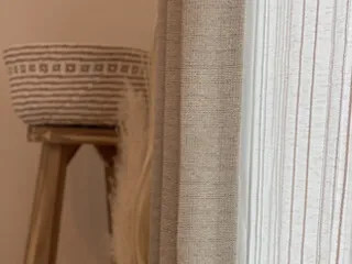 ドレープカーテンの写真